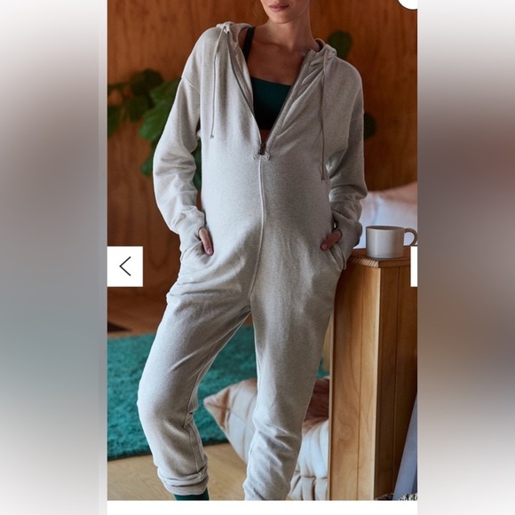 Free People Movement + Hatch Collection Warm Up Jumpsuit – Maternity Medium NWT - Picture 1 of 11
